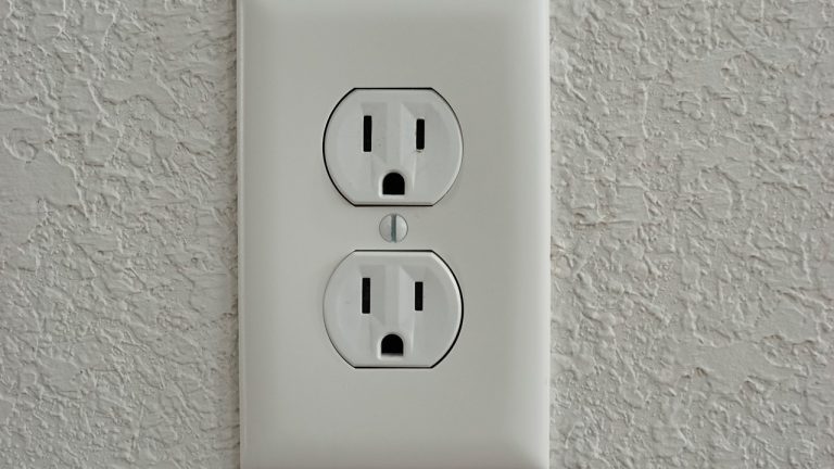 Tipos de enchufes por países